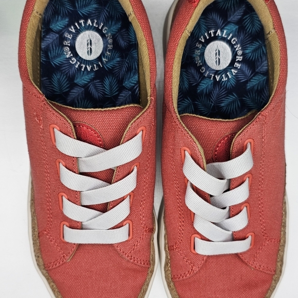 Revitalign Hermosa orthotic shoes with elastic lace up in red shoe size 6b - Picture 1 of 9